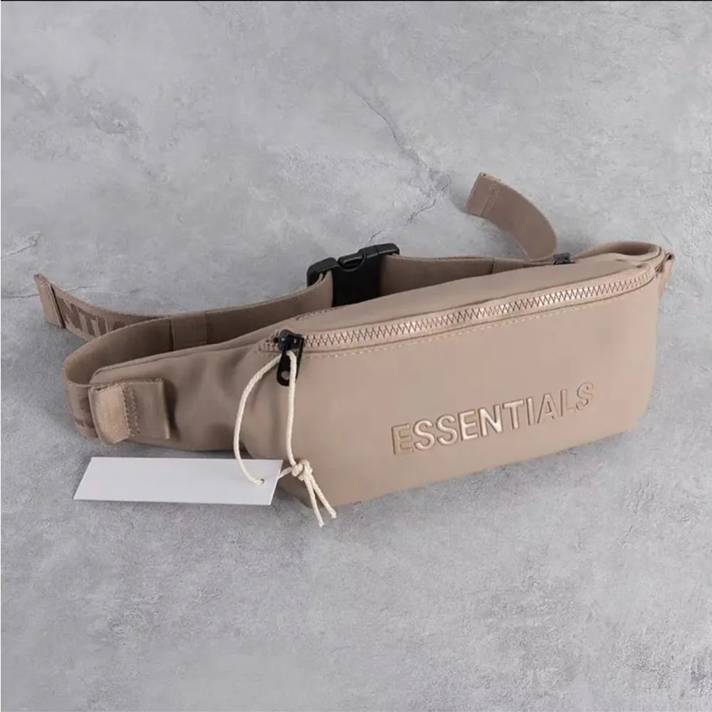 Mini bag essentials - Picture 6 of 7